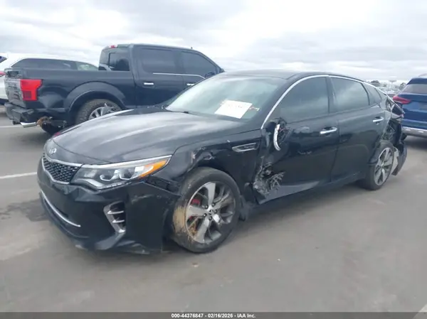 5XXGW4L28HG144343 2017 KIA OPTIMA - Image 2