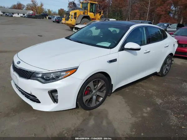 5XXGW4L28JG182094 2018 KIA OPTIMA - Image 2