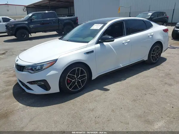 5XXGW4L28LG408816 2020 KIA OPTIMA - Image 2