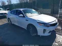 5XXGW4L29GG025604 2016 KIA OPTIMA