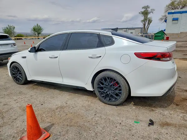 5XXGW4L29GG033542 2016 KIA OPTIMA - Image 2