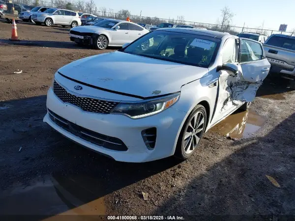 5XXGW4L29GG037932 2016 KIA OPTIMA - Image 2