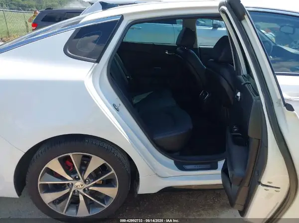 5XXGW4L29GG038000 2016 KIA OPTIMA - Image 8