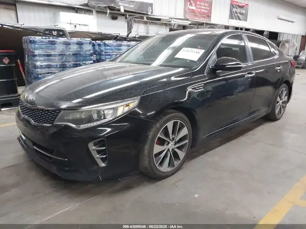 5XXGW4L29GG050616 2016 KIA OPTIMA - Image 2
