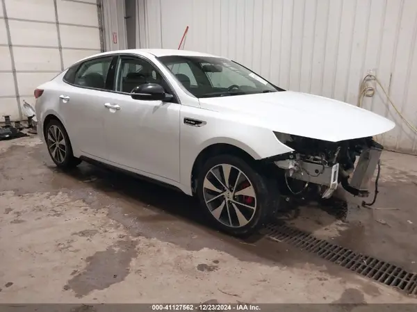 5XXGW4L29HG137952 2017 KIA OPTIMA - Image 1