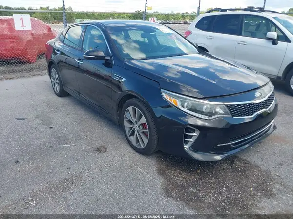 5XXGW4L29HG146022 2017 KIA OPTIMA - Image 1
