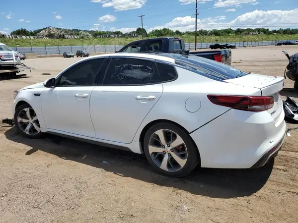 5XXGW4L29JG228189 2018 KIA OPTIMA - Image 2