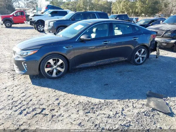 5XXGW4L29JG242920 2018 KIA OPTIMA - Image 2