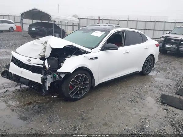 5XXGW4L29KG331906 2019 KIA OPTIMA - Image 2