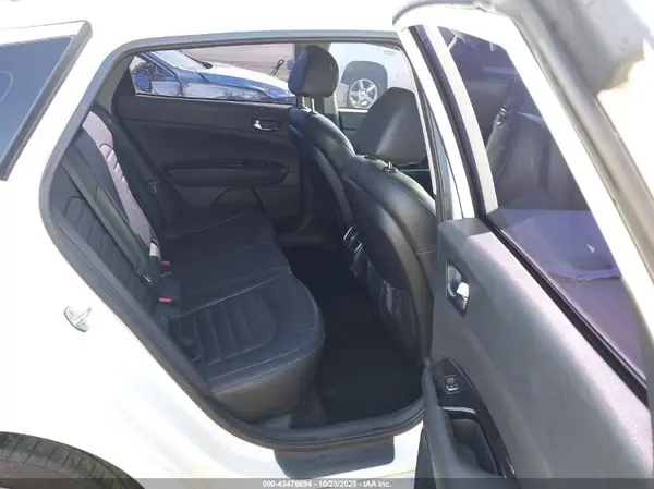 5XXGW4L29KG333834 2019 KIA OPTIMA - Image 8