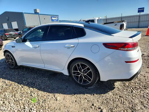 5XXGW4L29LG399348 2020 KIA OPTIMA - Image 2