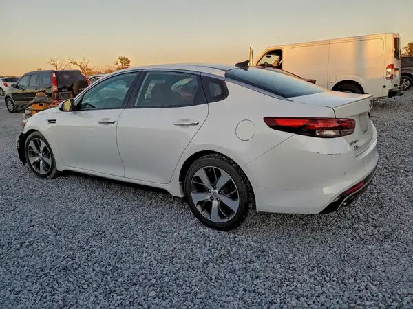 5XXGW4L2XGG010660 2016 KIA OPTIMA - Image 2