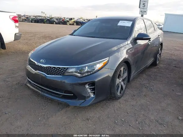 5XXGW4L2XHG132906 2017 KIA OPTIMA - Image 2