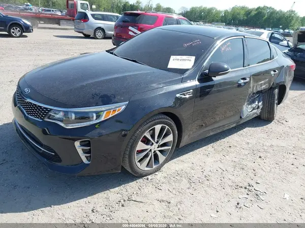 5XXGW4L2XHG137796 2017 KIA OPTIMA - Image 2