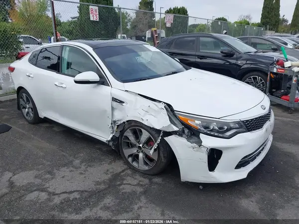 5XXGW4L2XJG207187 2018 KIA OPTIMA - Image 1