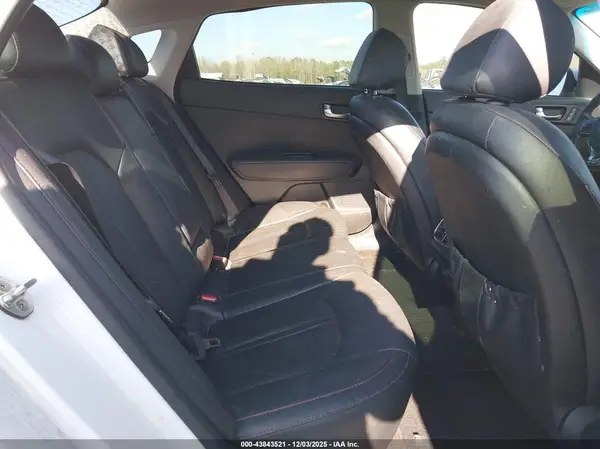 5XXGW4L2XJG214625 2018 KIA OPTIMA - Image 8