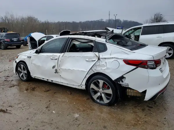 5XXGW4L2XJG225138 2018 KIA OPTIMA - Image 2