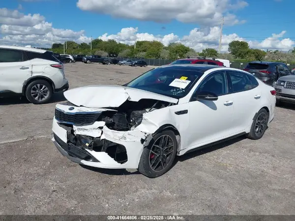 5XXGW4L2XLG426671 2020 KIA OPTIMA - Image 2