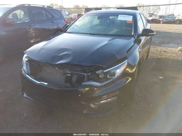 5XXGW4L2XLG451344 2020 KIA OPTIMA - Image 2