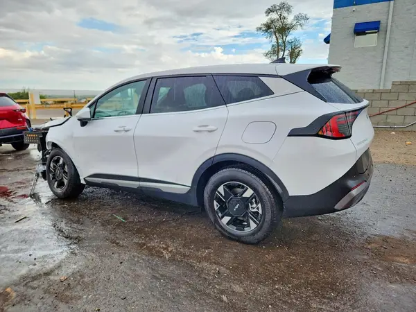 5XYK23DF1TG407150 2026 KIA SPORTAGE - Image 2