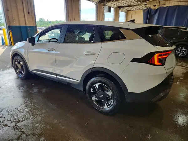 5XYK23DF2TG356029 2026 KIA SPORTAGE - Image 2