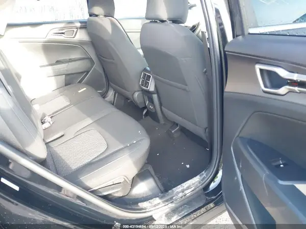 5XYK23DF3TG337862 2026 KIA SPORTAGE - Image 8