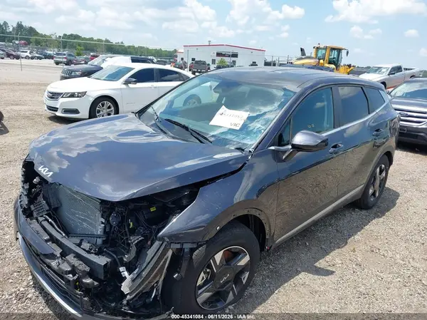 5XYK23DF3TG343998 2026 KIA SPORTAGE - Image 2