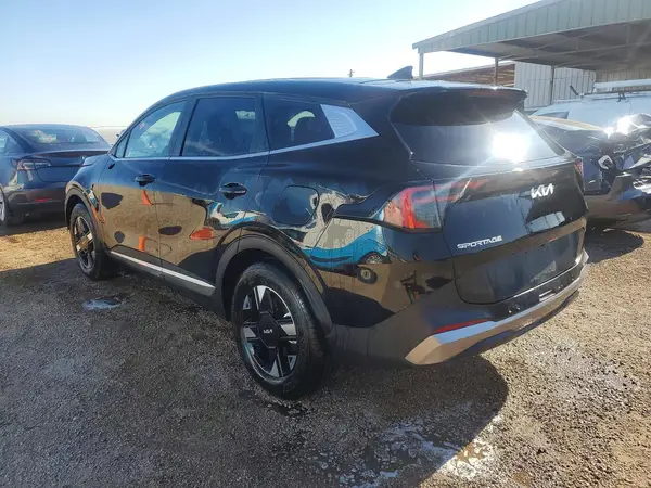 5XYK23DF3TG401897 2026 KIA SPORTAGE - Image 2