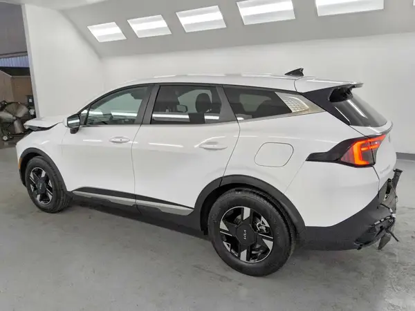 5XYK23DF3TG413225 2026 KIA SPORTAGE - Image 2