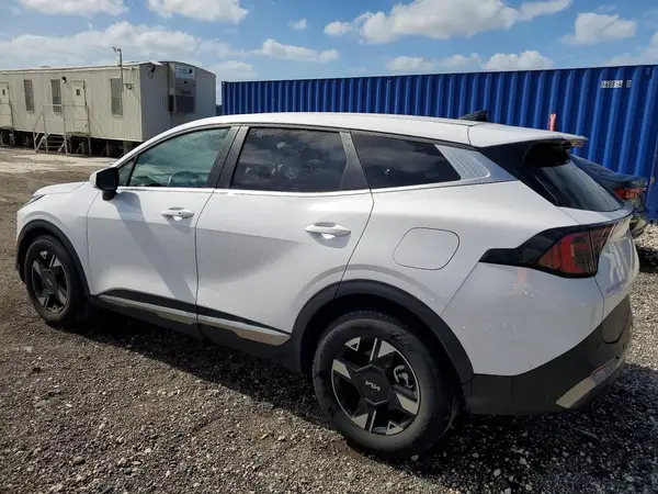 5XYK23DF4TG359238 2026 KIA SPORTAGE - Image 2