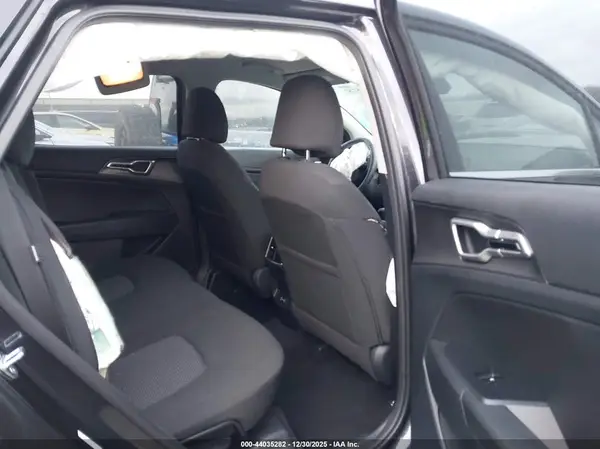 5XYK23DF7TG345477 2026 KIA SPORTAGE - Image 8