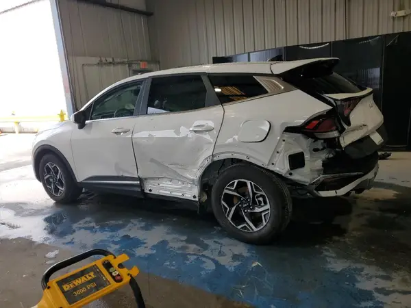 5XYK23DF8SG322336 2025 KIA SPORTAGE - Image 2