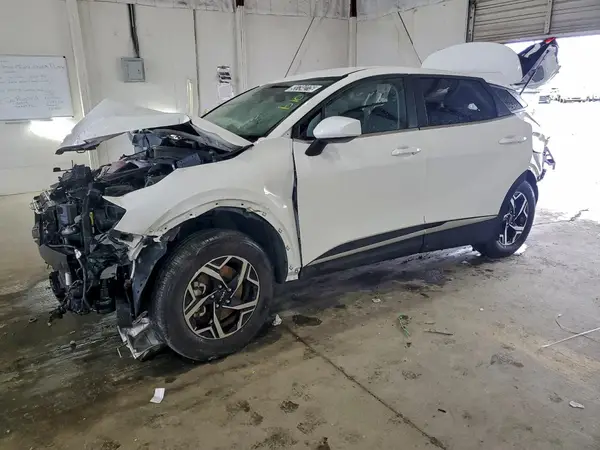 5XYK23DF9SG320465 2025 KIA SPORTAGE - Image 1