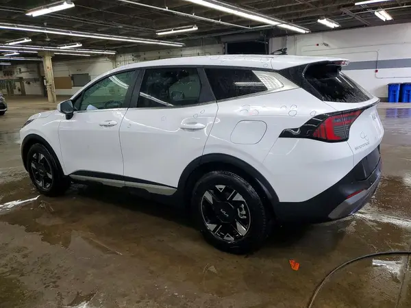 5XYK23DF9TG358974 2026 KIA SPORTAGE - Image 2