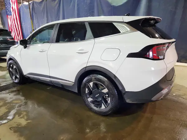 5XYK23DFXTG382040 2026 KIA SPORTAGE - Image 2