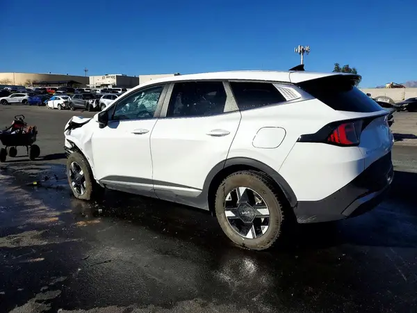 5XYK23DFXTG385830 2026 KIA SPORTAGE - Image 2