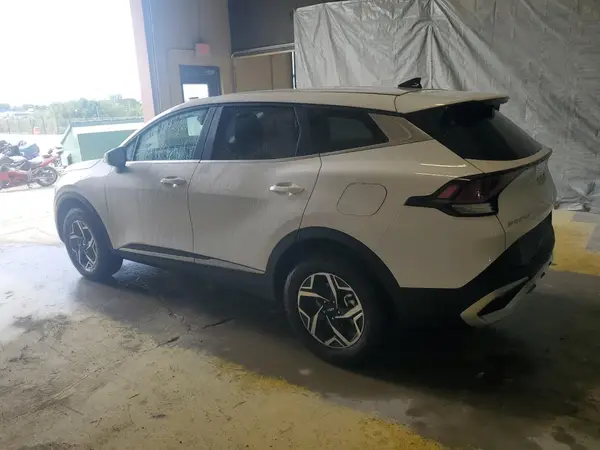 5XYK2CDF0SG316837 2025 KIA SPORTAGE - Image 2