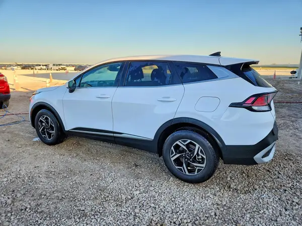 5XYK2CDF2SG309095 2025 KIA SPORTAGE - Image 2