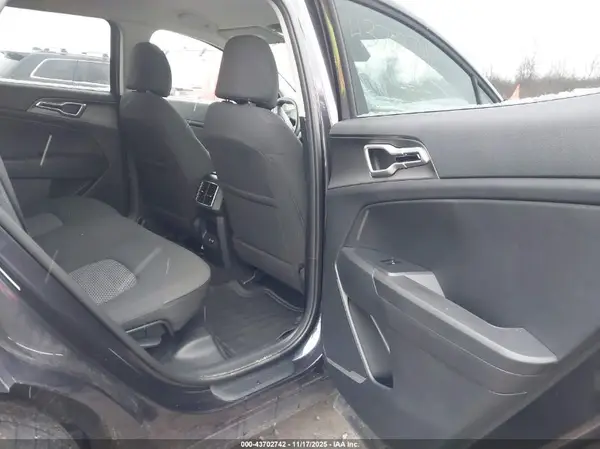 5XYK2CDF7TG358696 2026 KIA SPORTAGE - Image 8