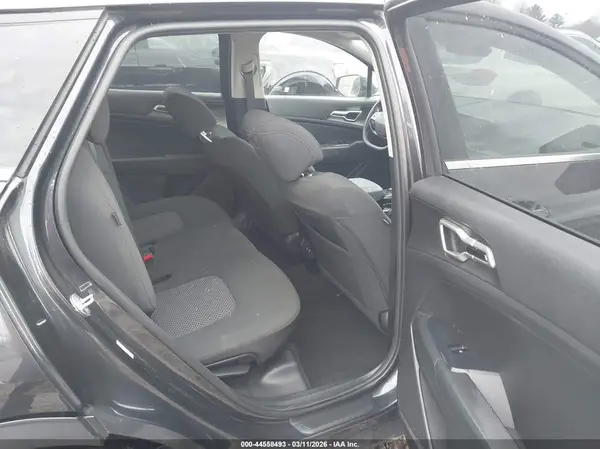 5XYK2CDF8TG344869 2026 KIA SPORTAGE - Image 8