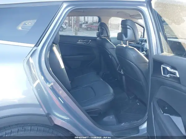 5XYK33AF0PG062698 2023 KIA SPORTAGE - Image 8