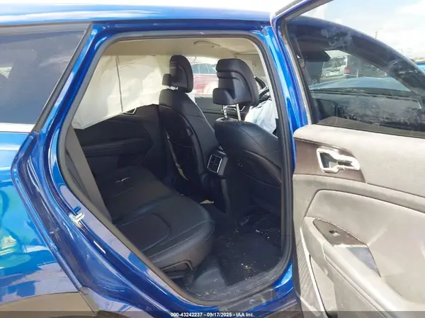 5XYK33AF0PG098116 2023 KIA SPORTAGE - Image 8