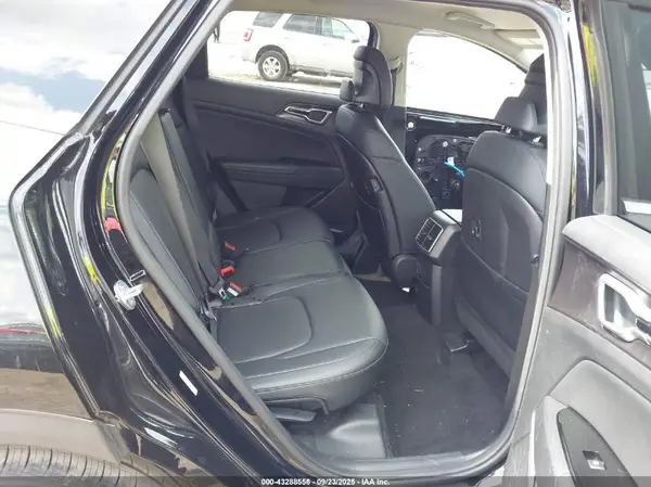 5XYK33AF0PG107669 2023 KIA SPORTAGE - Image 8