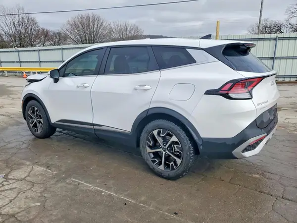 5XYK33AF5PG106825 2023 KIA SPORTAGE - Image 2