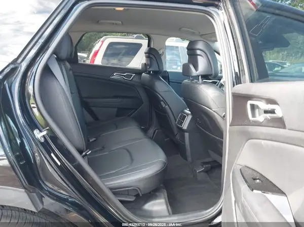 5XYK33AF5PG136357 2023 KIA SPORTAGE - Image 8