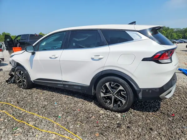 5XYK33AF6PG097052 2023 KIA SPORTAGE - Image 2