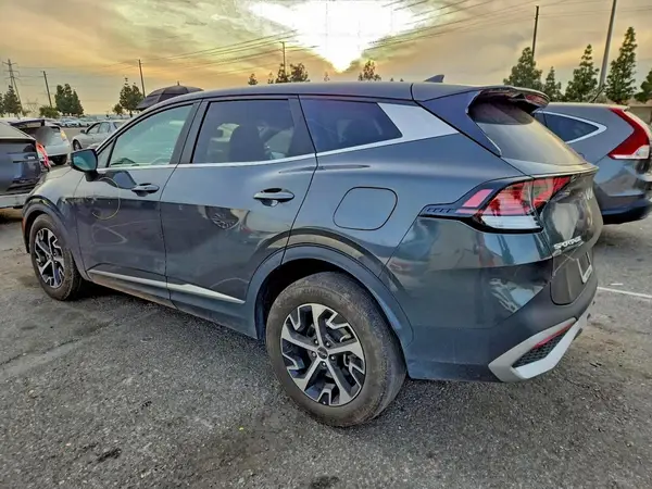 5XYK33AF6PG122998 2023 KIA SPORTAGE - Image 2