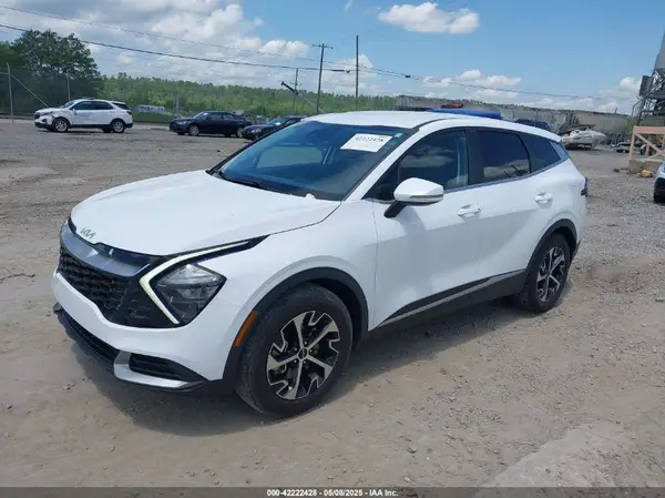 5XYK33AF6PG123164 2023 KIA SPORTAGE - Image 2