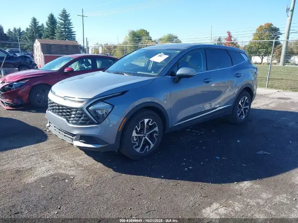 5XYK33AF6PG133600 2023 KIA SPORTAGE - Image 2