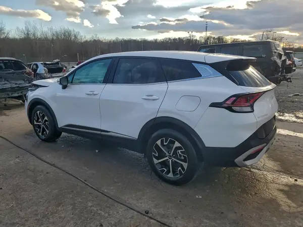 5XYK33AF6PG138408 2023 KIA SPORTAGE - Image 2